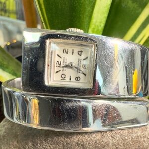 Retro GF Welsbro 17 Jewel Cuff Watch